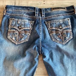EUC- Rock Revival Linne Easy Crop